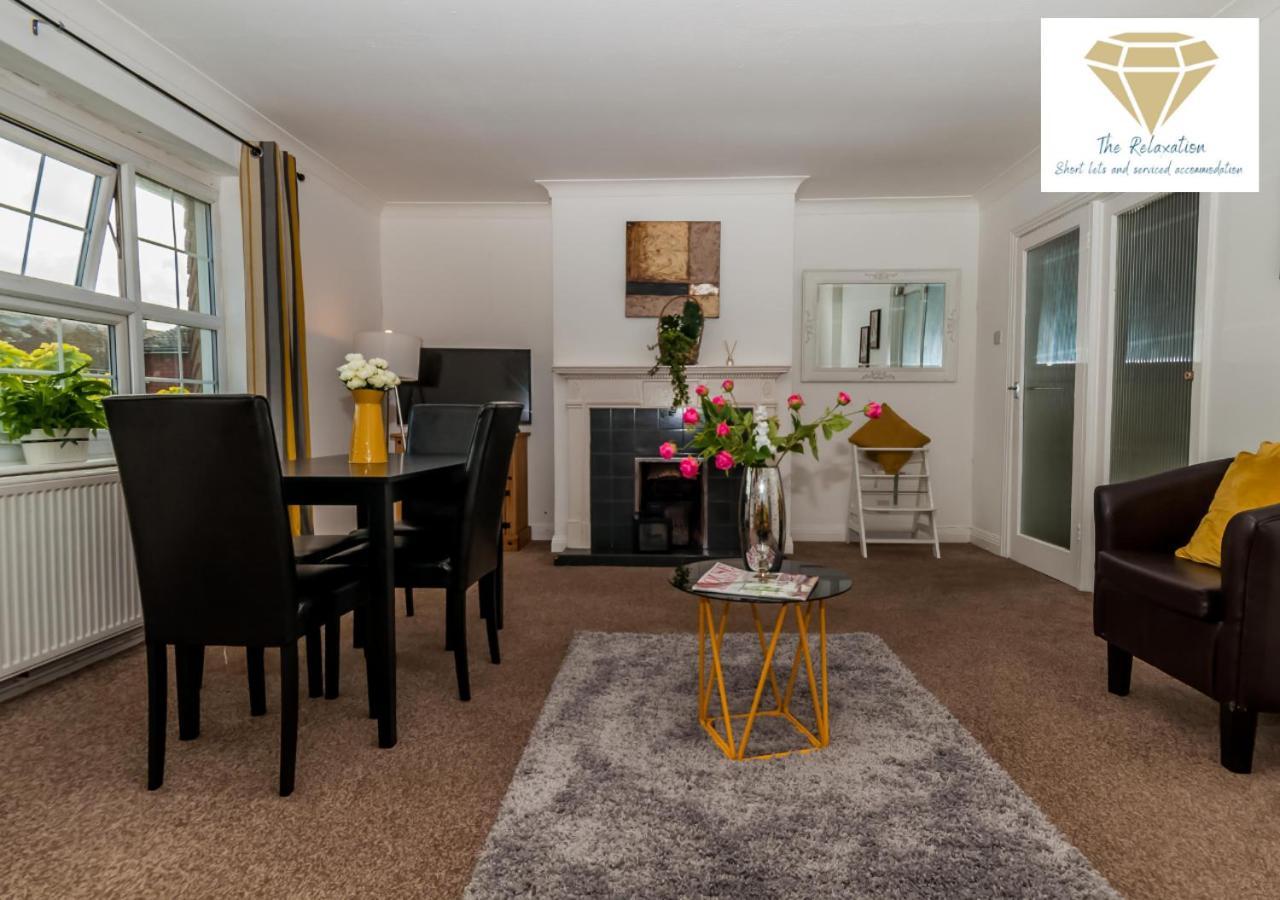 2 Bed Apartment-5 Guests - Business-Relocation-Parking - The Brighton Short Stay & Serviced Apartments Exterior foto