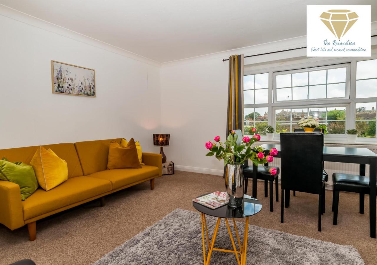 2 Bed Apartment-5 Guests - Business-Relocation-Parking - The Brighton Short Stay & Serviced Apartments Exterior foto